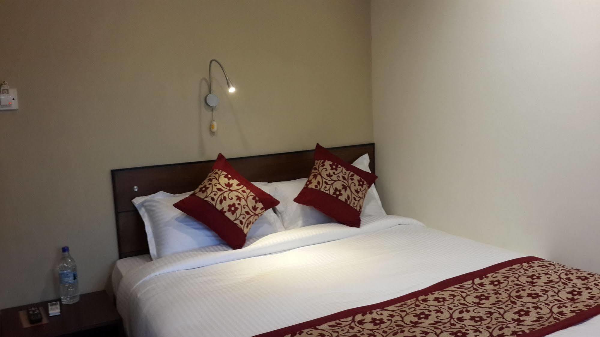 Hotel Heranya كاتماندو المظهر الخارجي الصورة