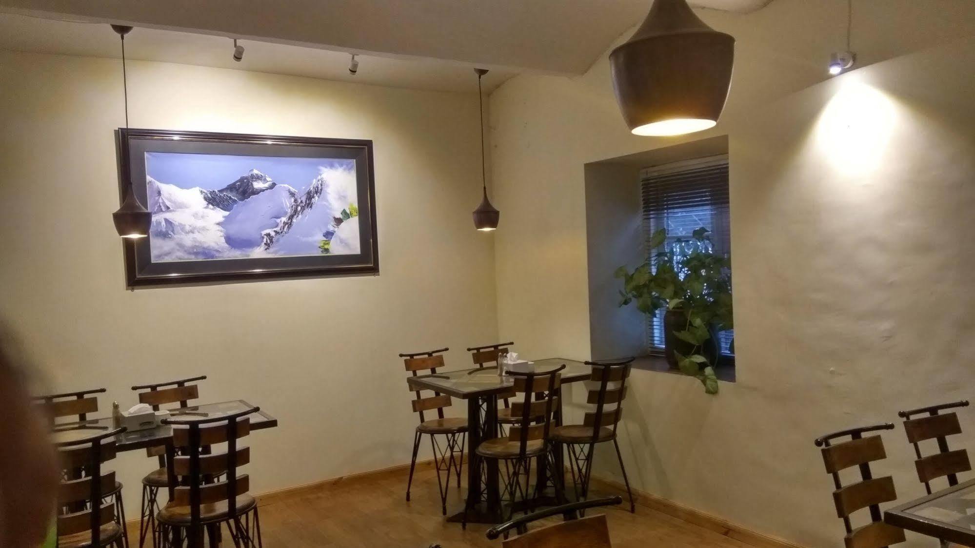 Hotel Heranya كاتماندو المظهر الخارجي الصورة